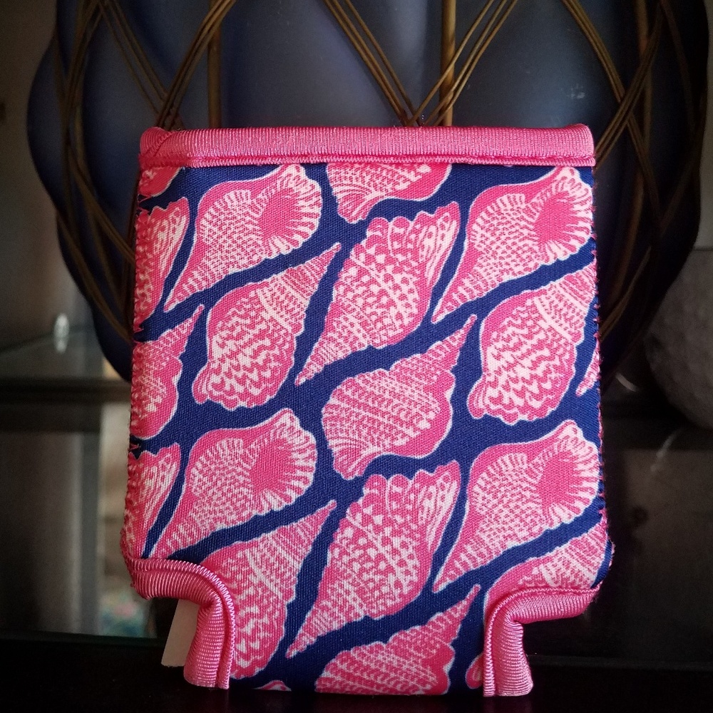 🔥😍Lilly Pulitzer KOOZIEEEE😍🔥 - Picture 3 of 3